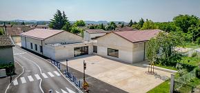 Salle polyvalente et salle de restauration scolaire