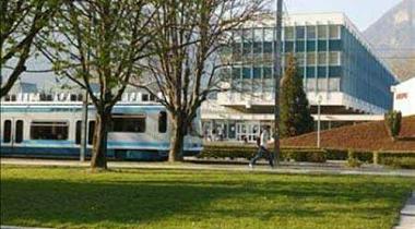 Première tranche d'une réhabilitation bâtiment de l'ENSIEG sur le campus universitaire