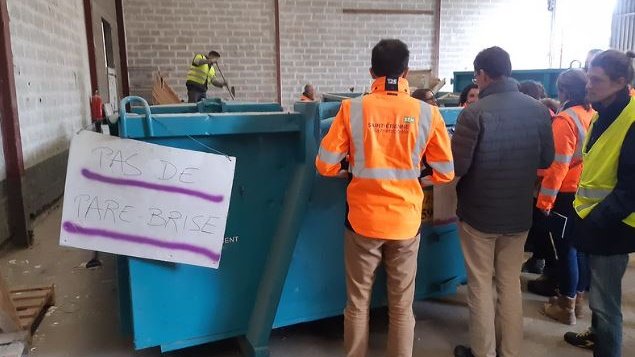 Atelier de démantèlement d'huisseries