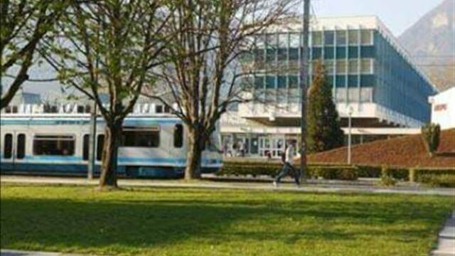 Première tranche d'une réhabilitation bâtiment de l'ENSIEG sur le campus universitaire