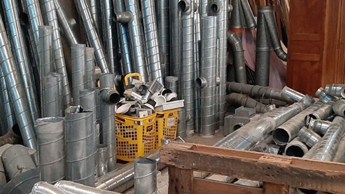 Recyclerie de Rillieux-la-Pape : découverte d'un stock de réemploi